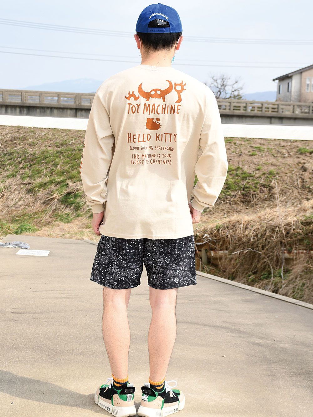 TOYMONSTER KITTY EMBROIDERY LONG SLEEVE-TEE