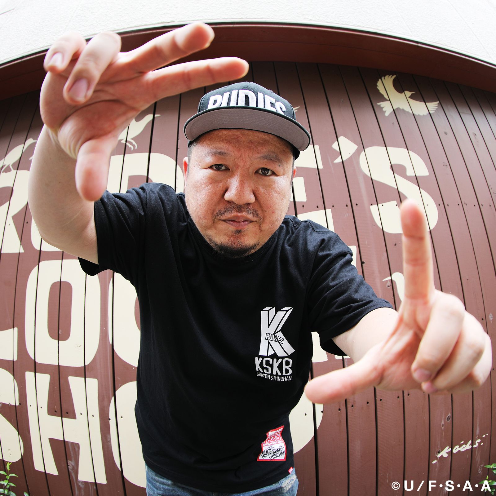 RUDIE'S x CRAYON SHINCHAN MOSH-T