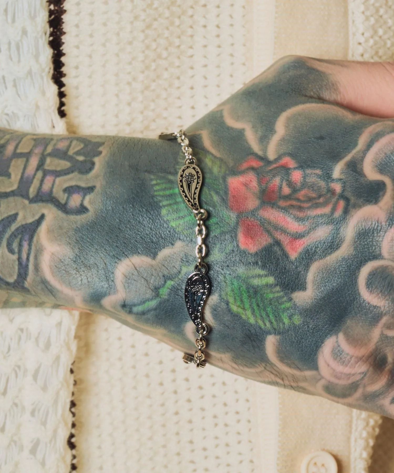 Paisley chain bracelet