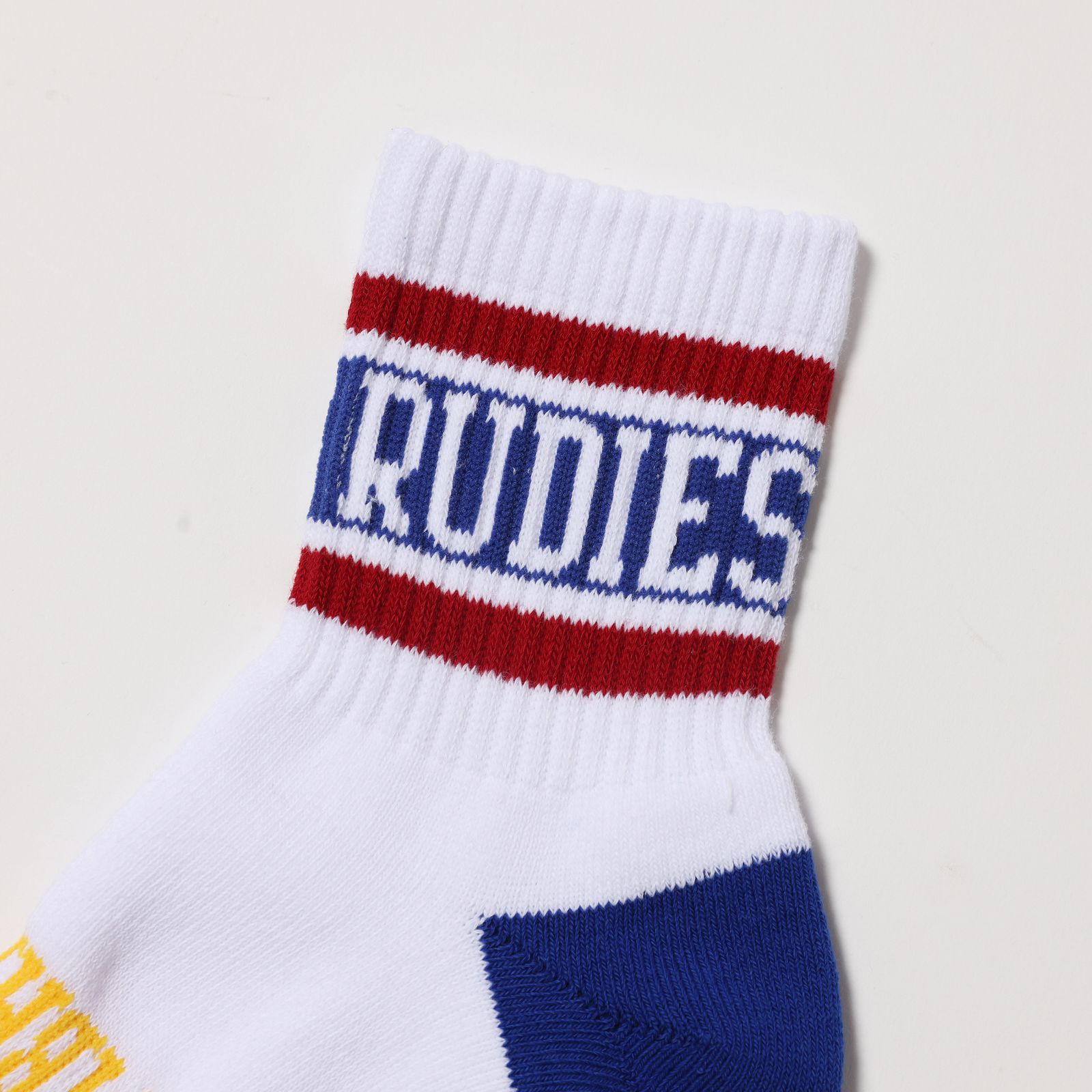 MIGHTY-SOCKS