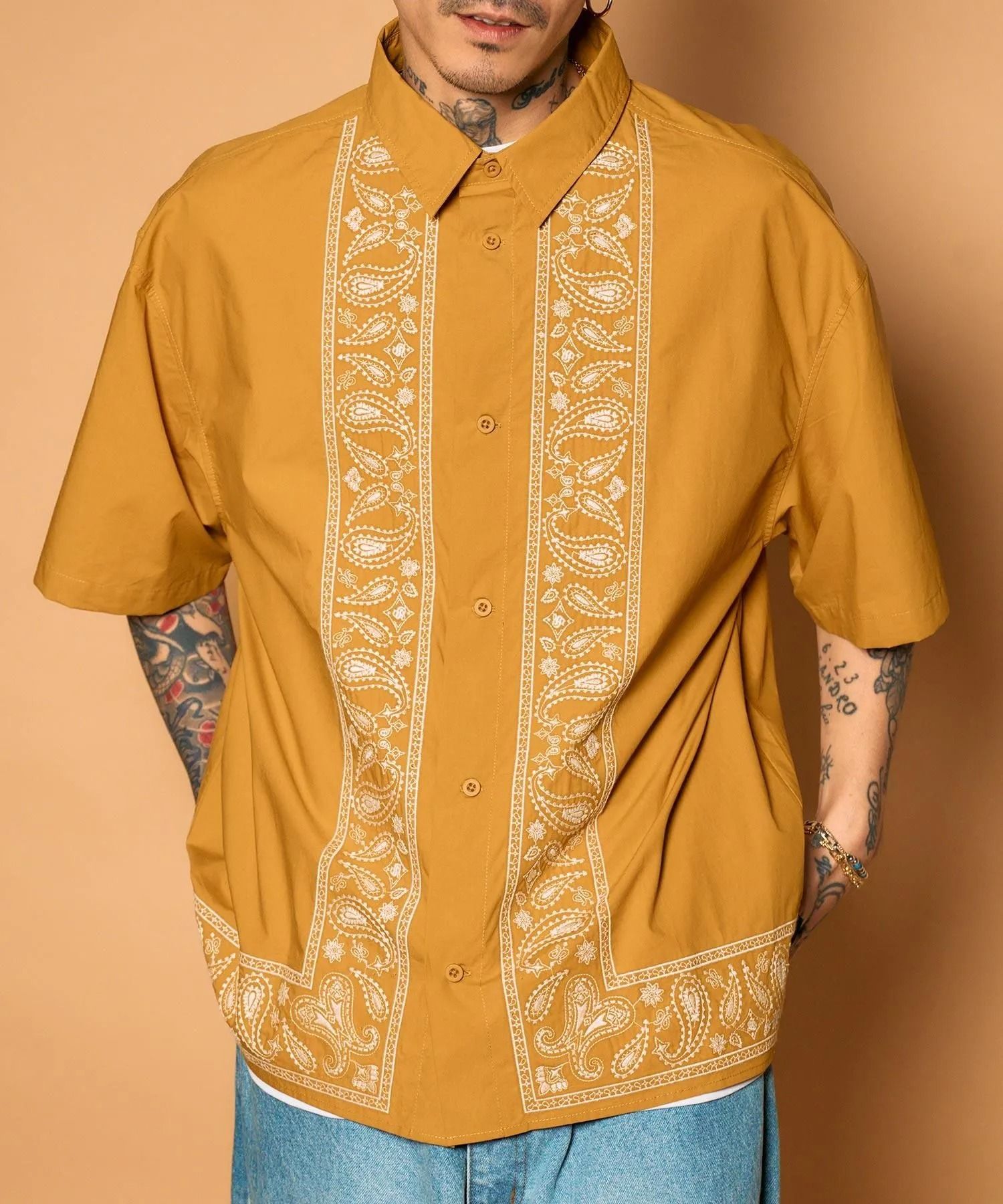 Embroidery bandanna shirt