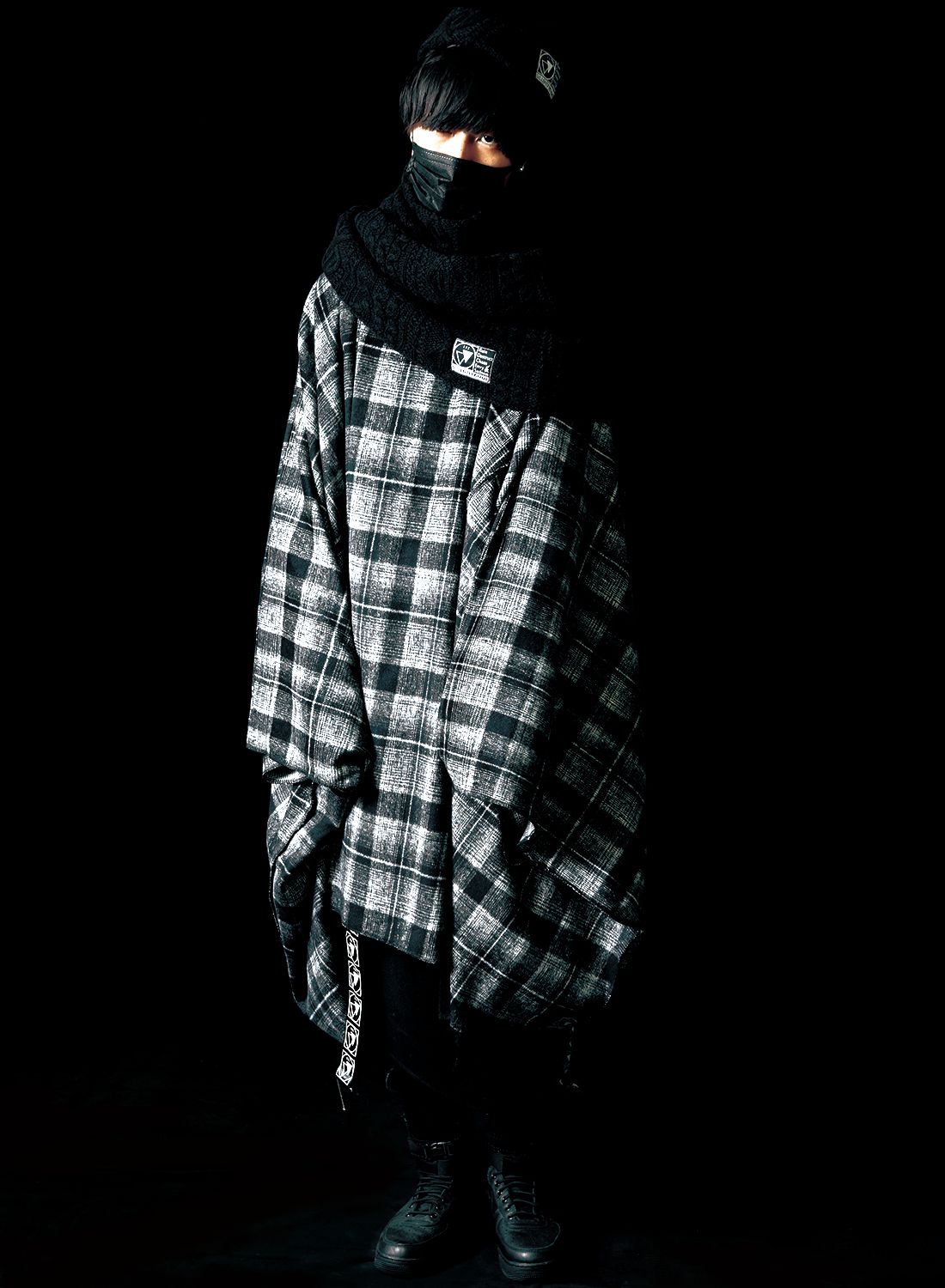 EVIDENCE -Extra Wide Poncho-