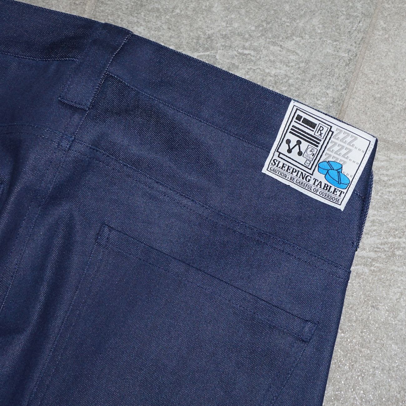 GENE [ RAW DENIM PANTS ]