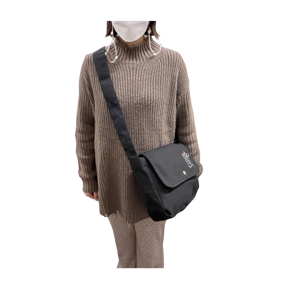 daily size shoulder bag
