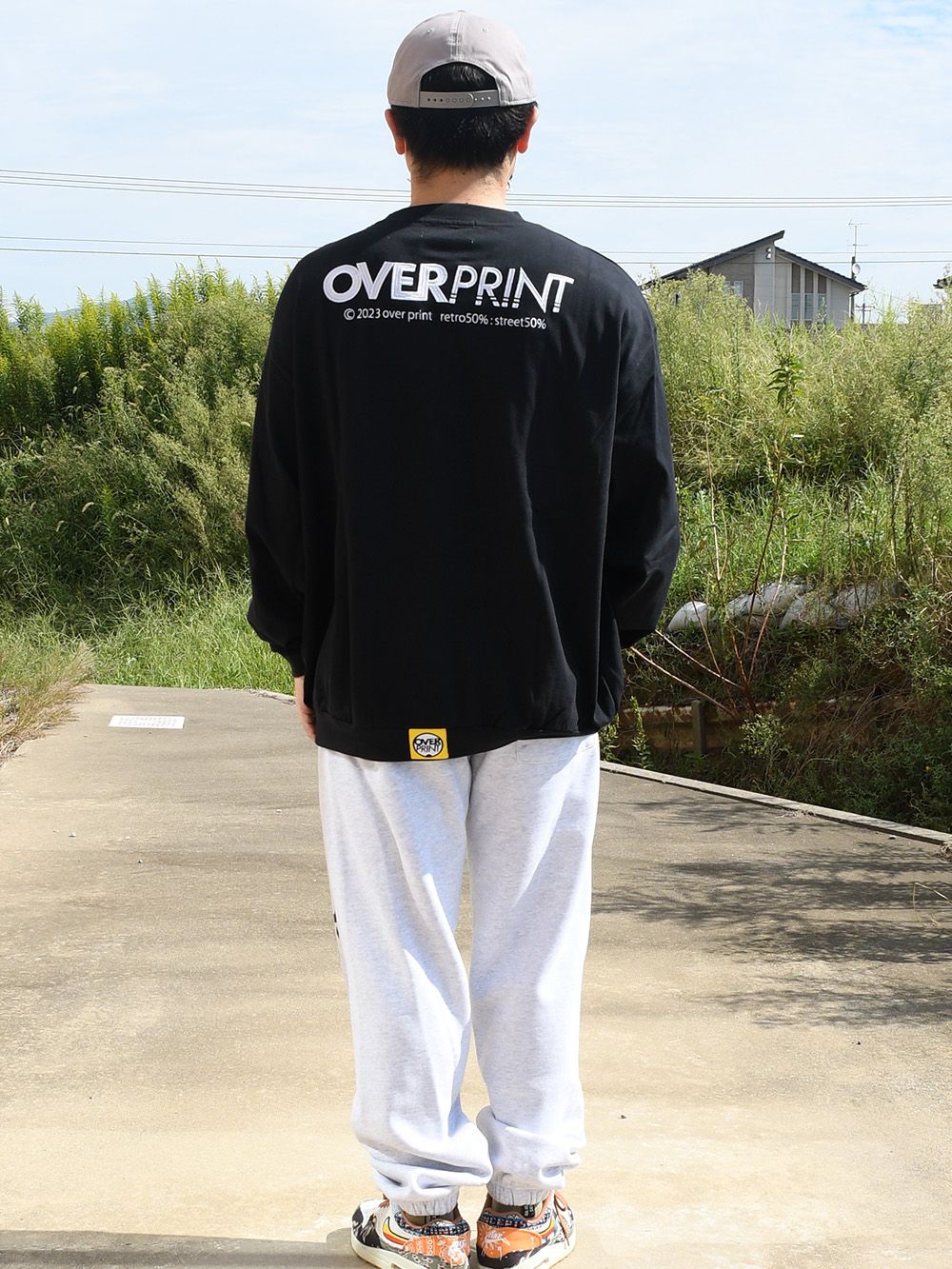 EYES EMB SWEATSHIRTS LIKE L/S TEE