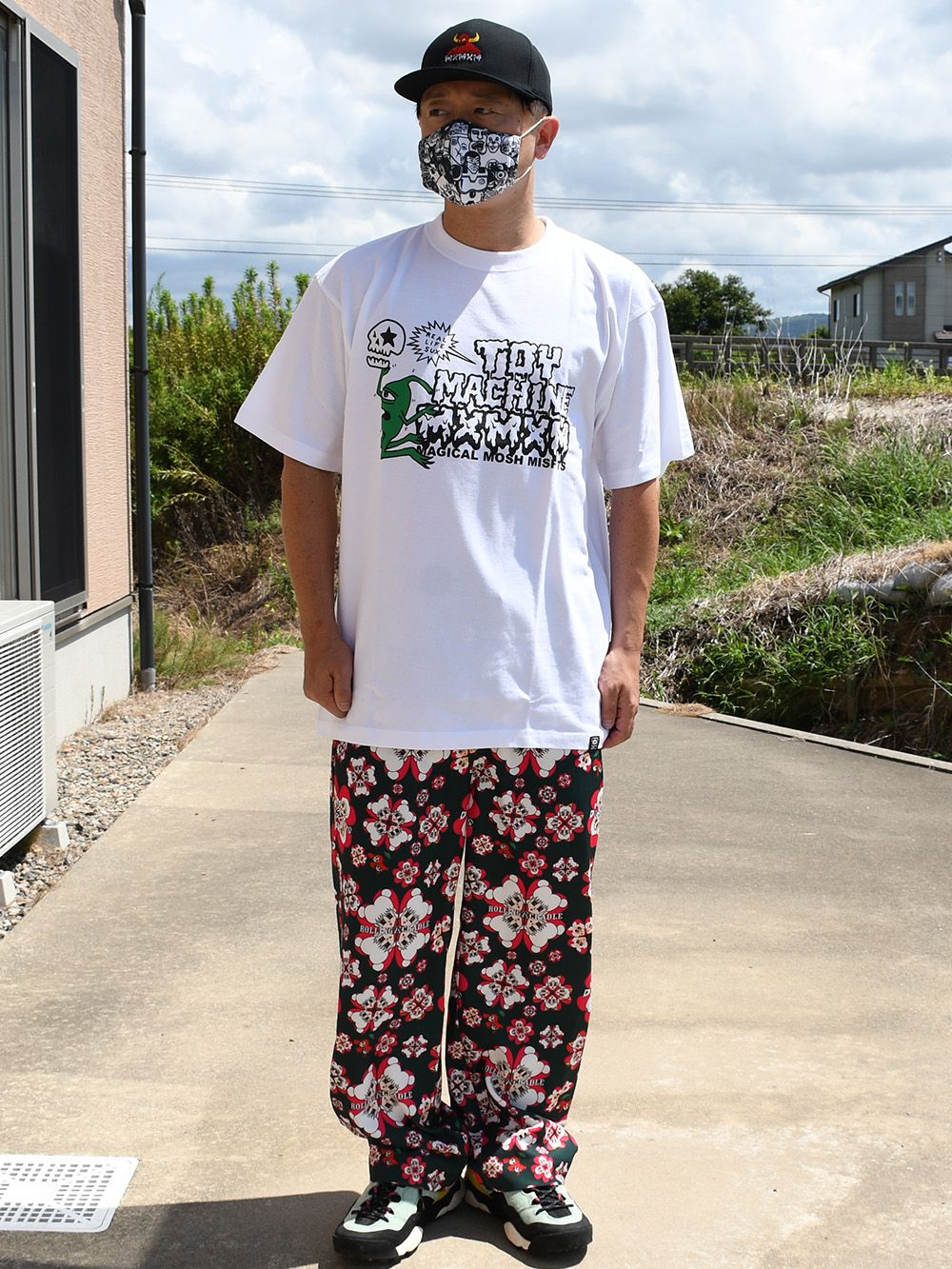MMM COLLAB. SECT & MMM SS TEE