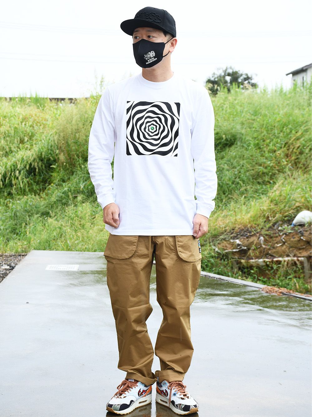 whorl s-dot LS tee