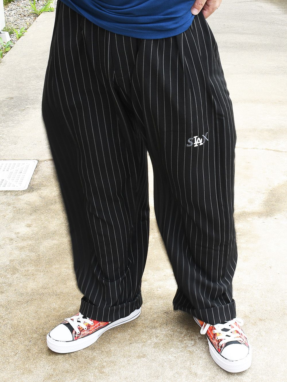 ストライプSLAXパンツ