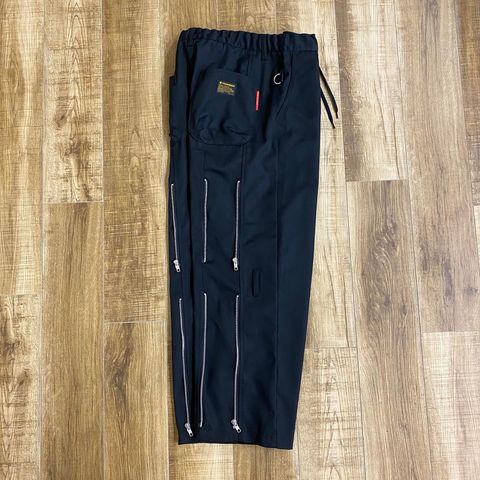 WIDE BONDAGE-PANTS
