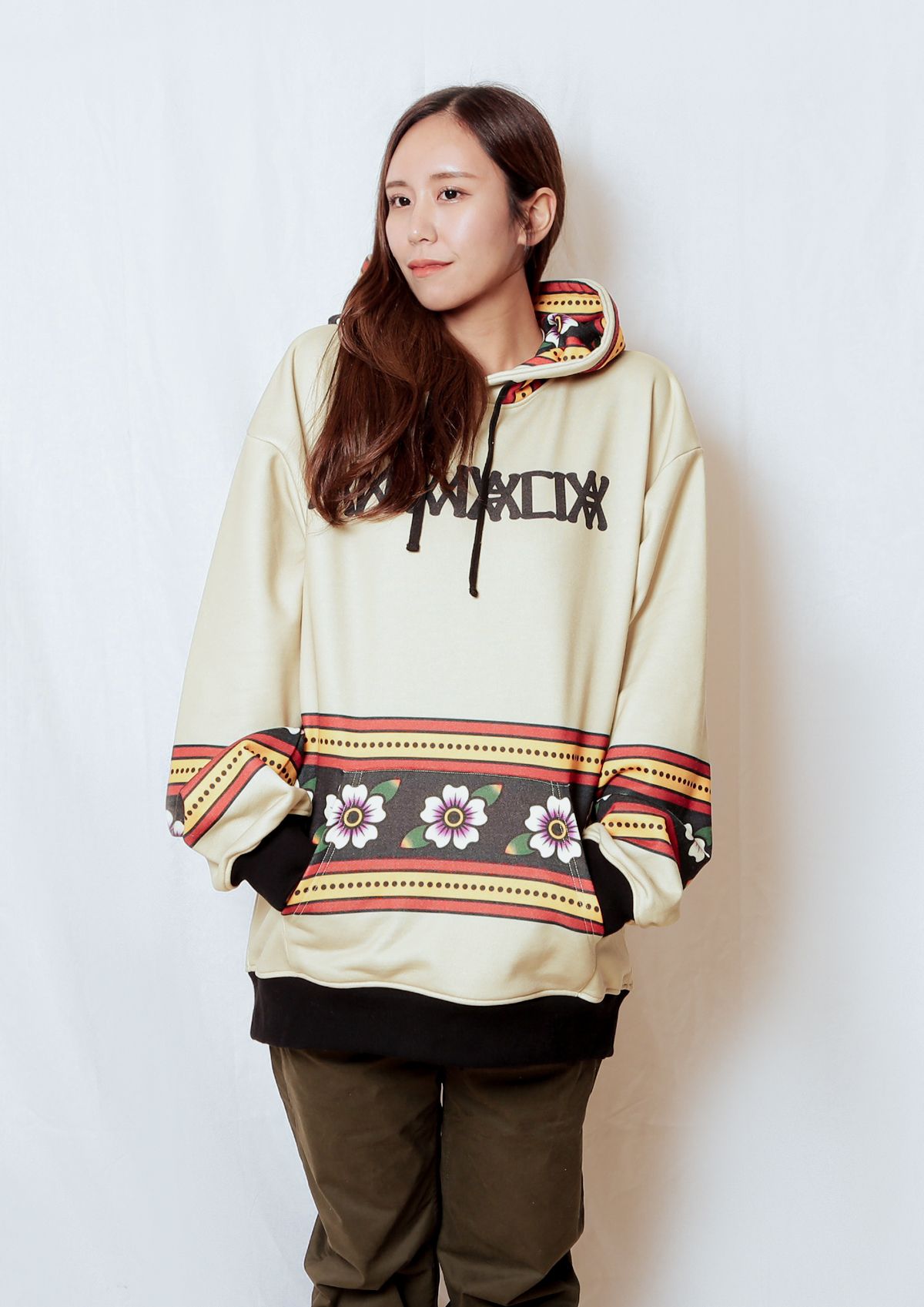 ATTERNED ALL OVER HOODIE : Vintage Flowers