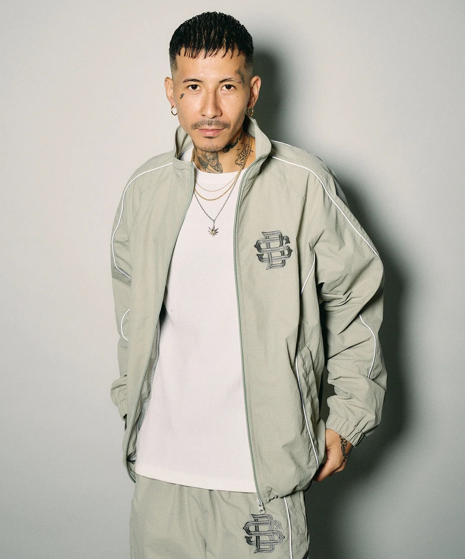 Reflective piping nylon jkt