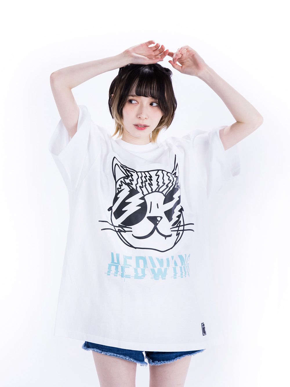 Vacation Cat Big Silhouette T-Shirt