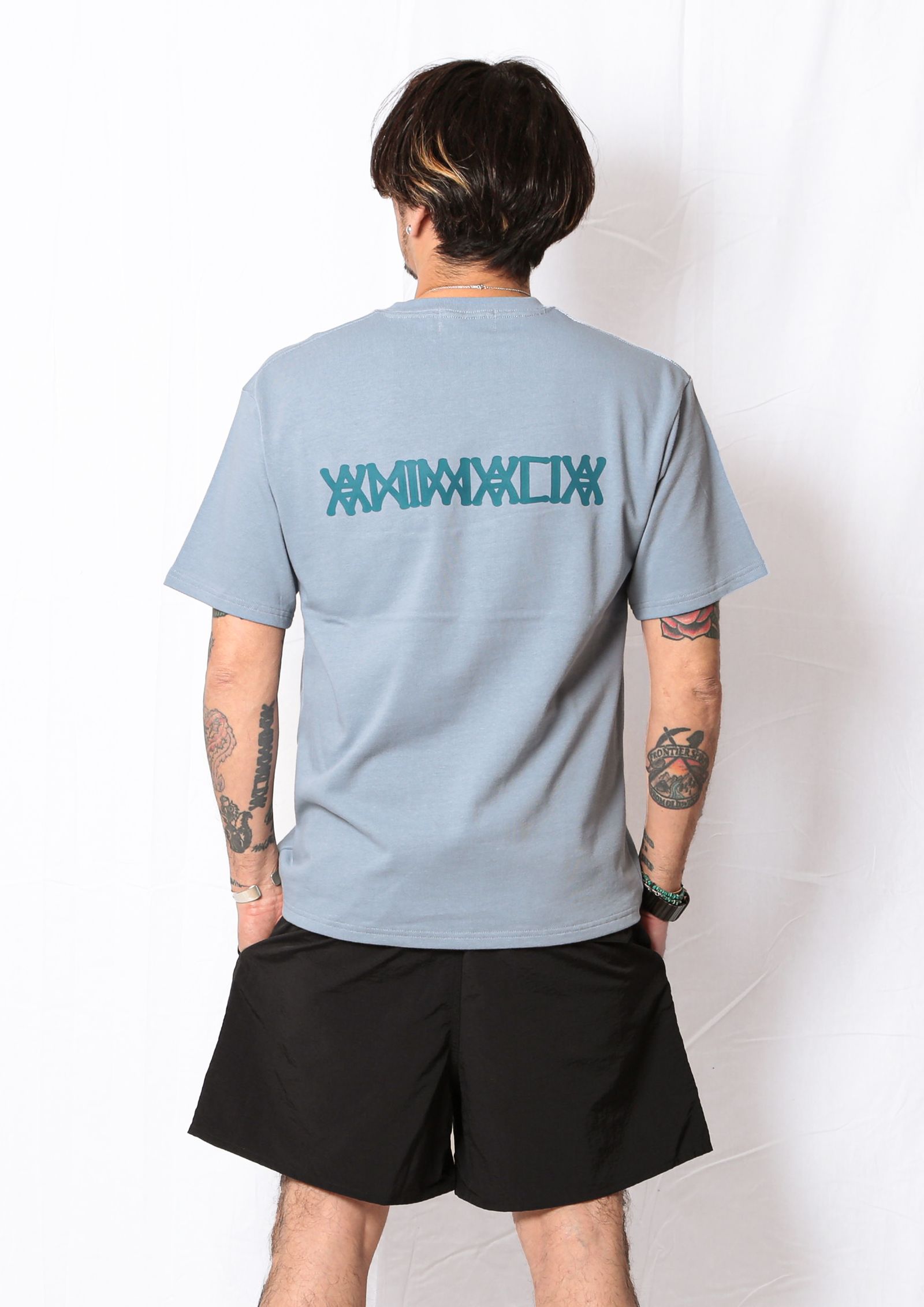 HEAVY S/S TEE-CUBE PRINT LOGO