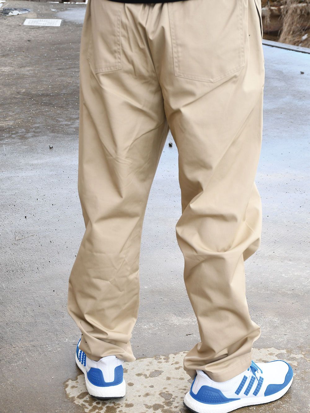 EASY PANTS - Sanskrit Logo