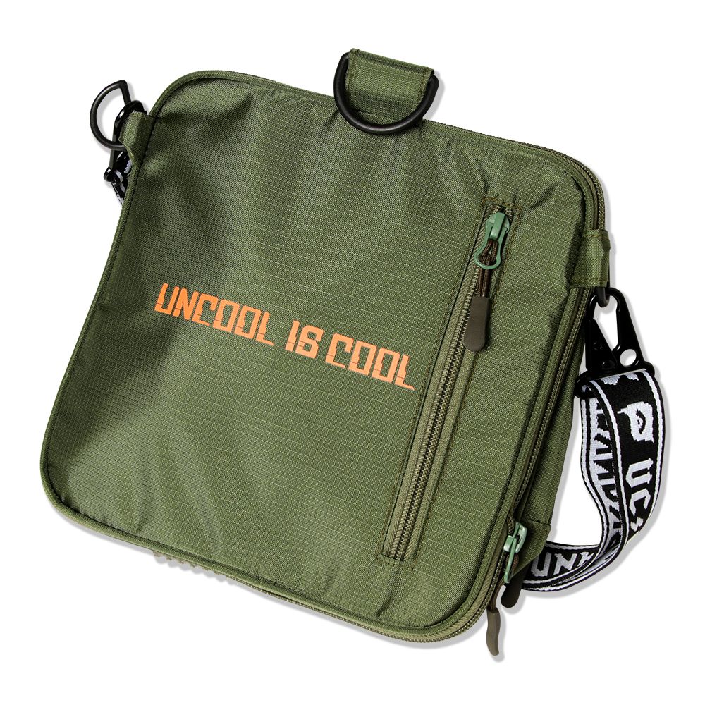 ショルダーからボストンBAG