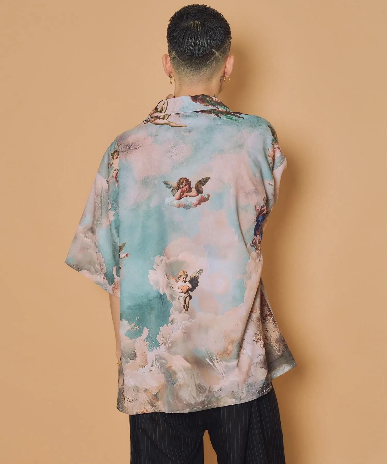 Essential open collar shirt