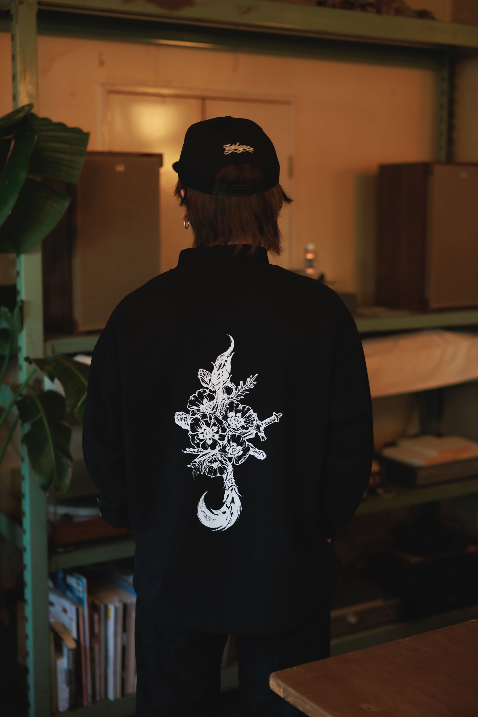 MOCK NECK LOOSE-SWEAT