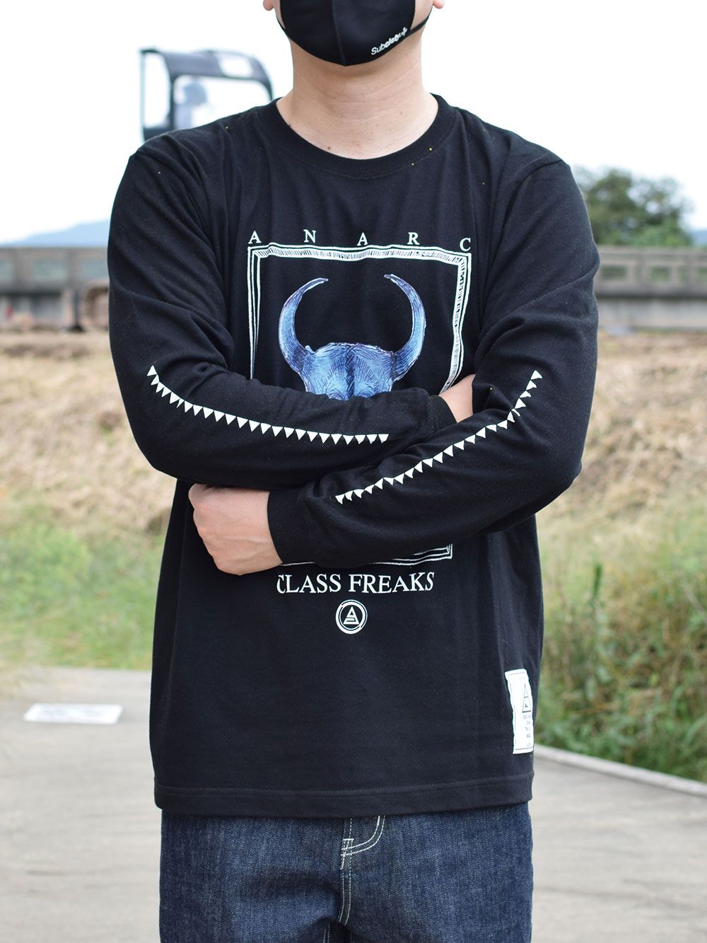 CRASS FREAKS-LT