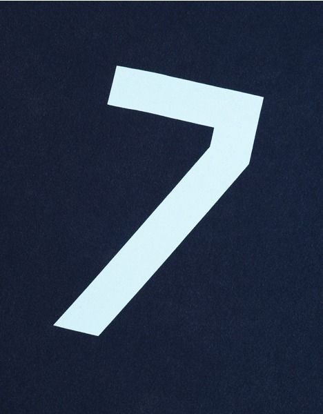 R UNIVERSITY-TEE
