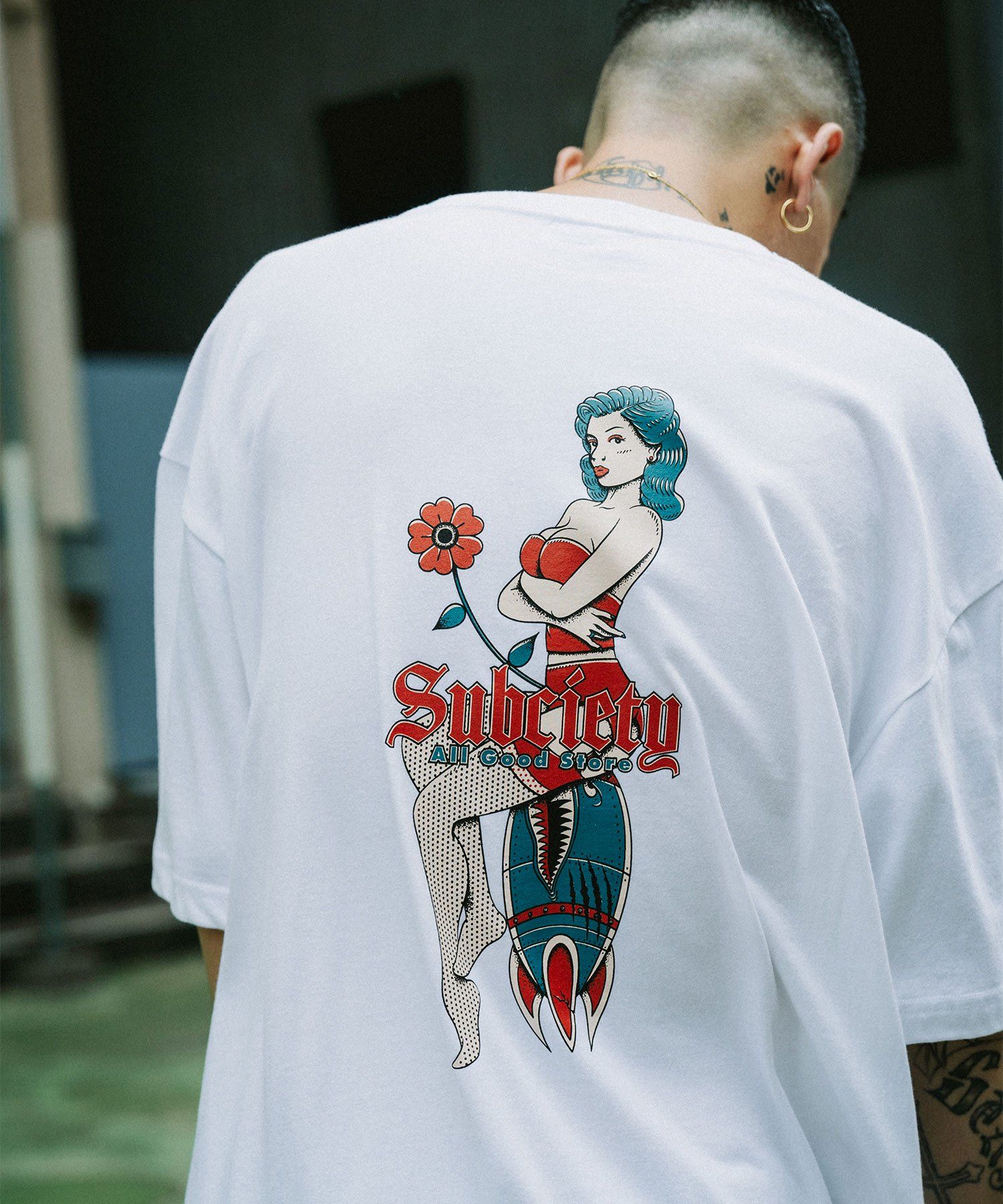 Pinup TEE