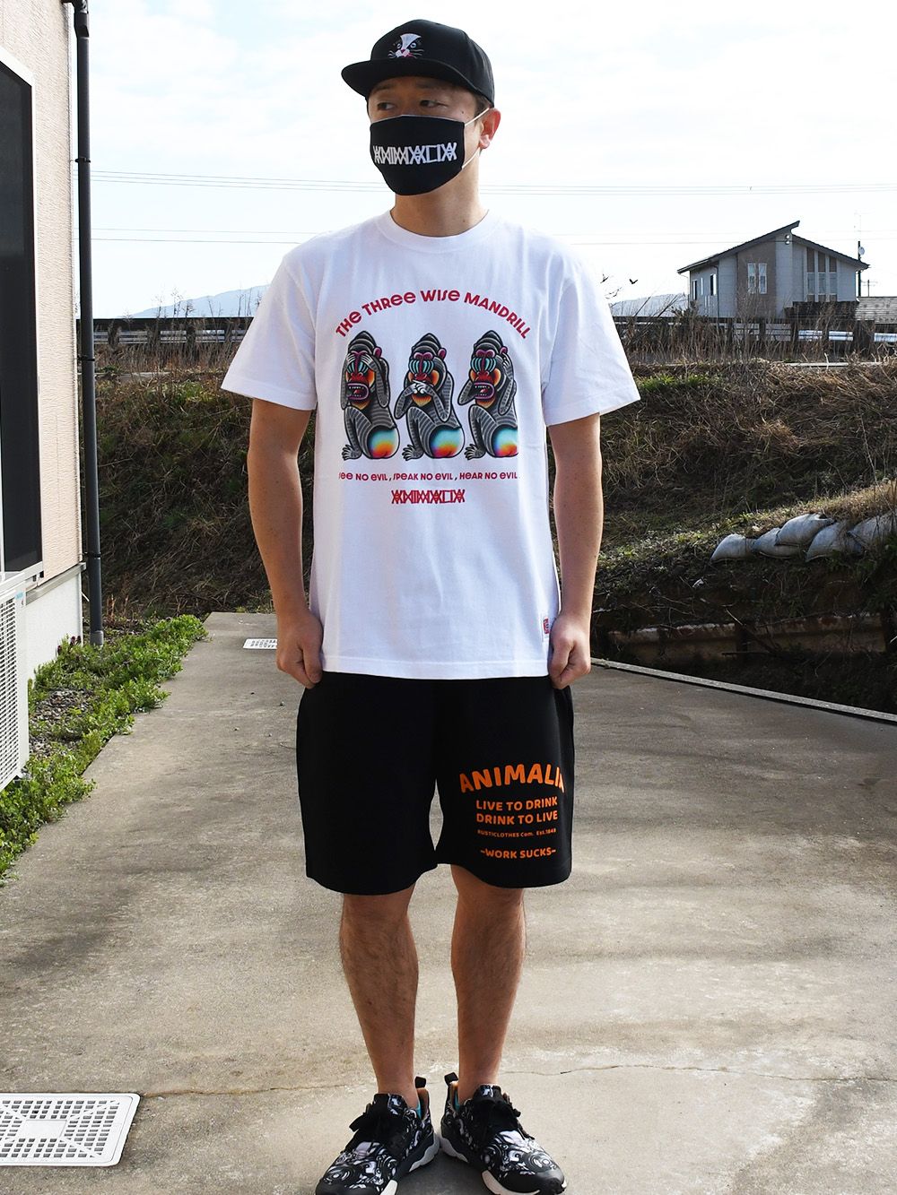 S/S TEE - THE THREE WISE MANDRILL