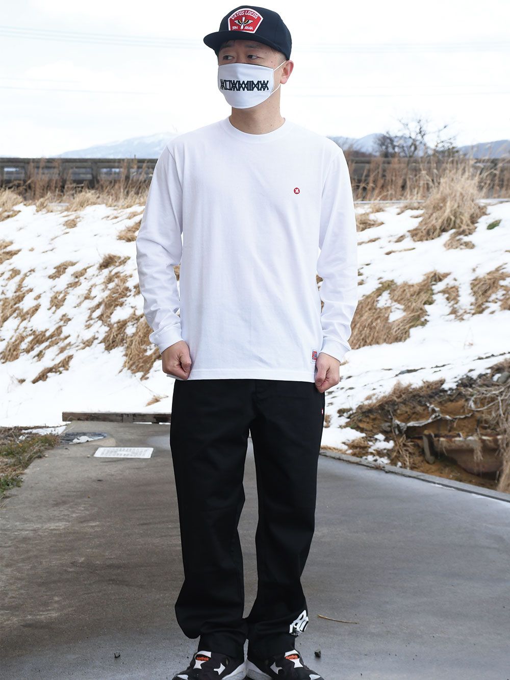 EASY PANTS - Sanskrit Logo
