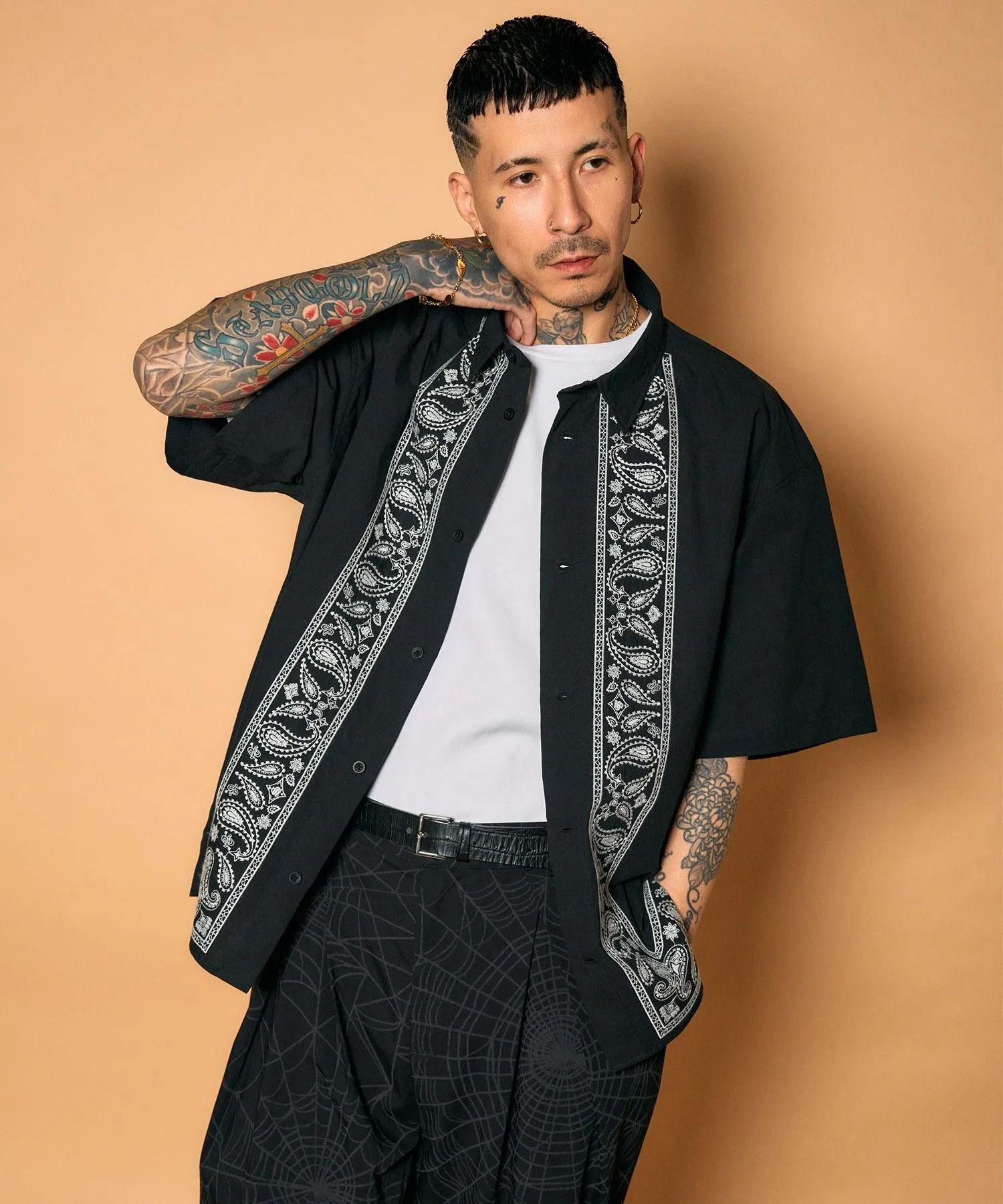 Embroidery bandanna shirt