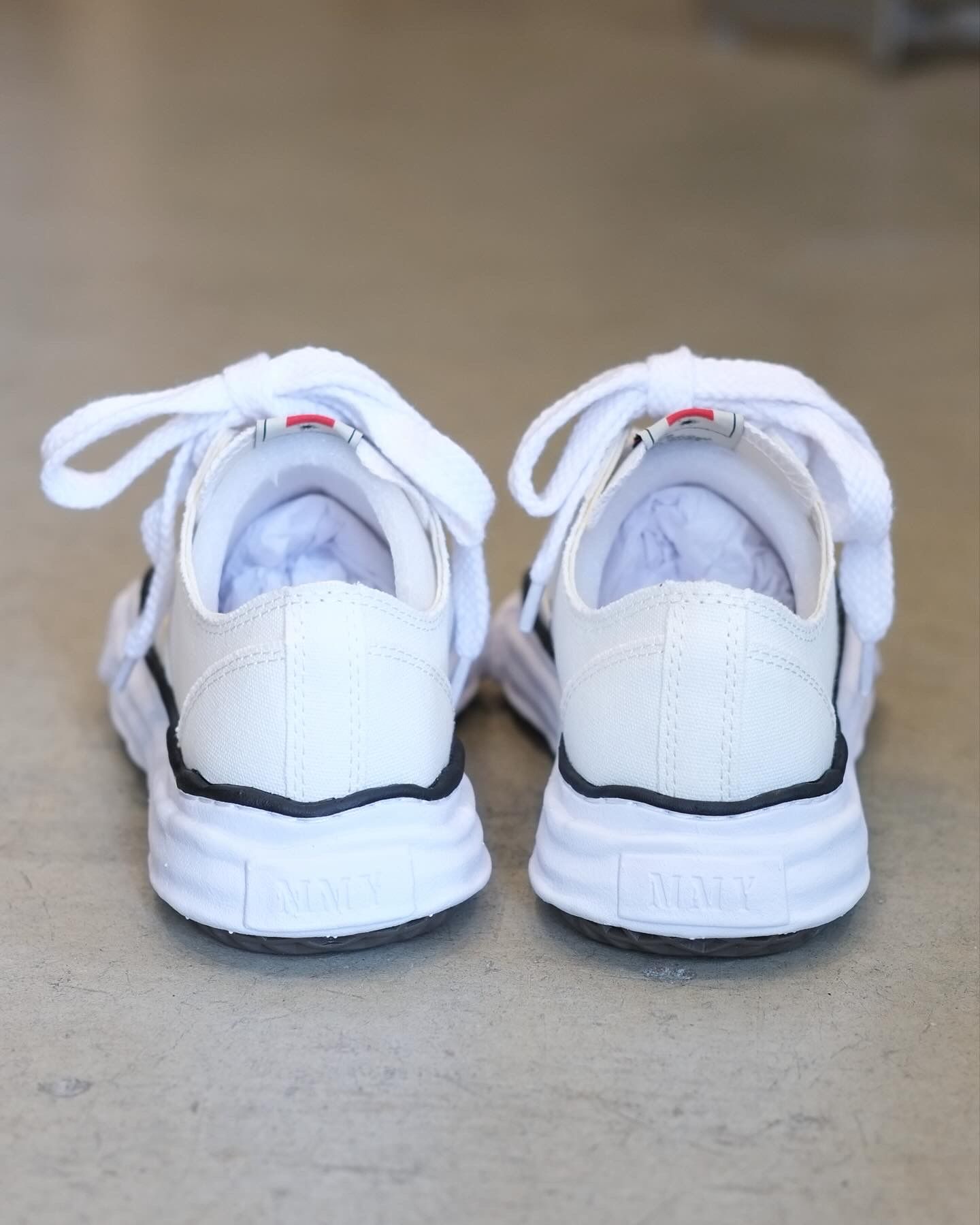 "PETERSON" OG Sole Canvas Low-top Sneaker