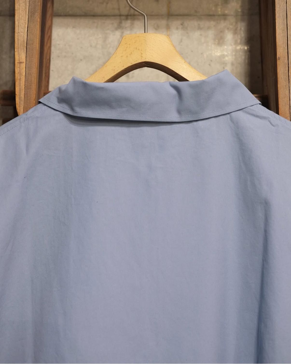 Paper Pasting Zip Shirt