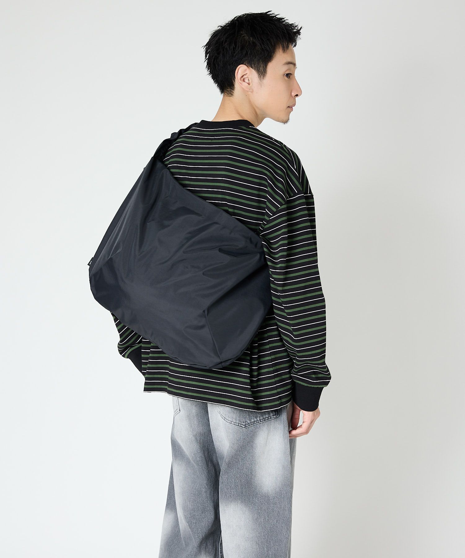GATHER MESSENGER BAG / ギャザー メッセンジャーバッグ / ブラック /  MTM-BG-0372-26-A