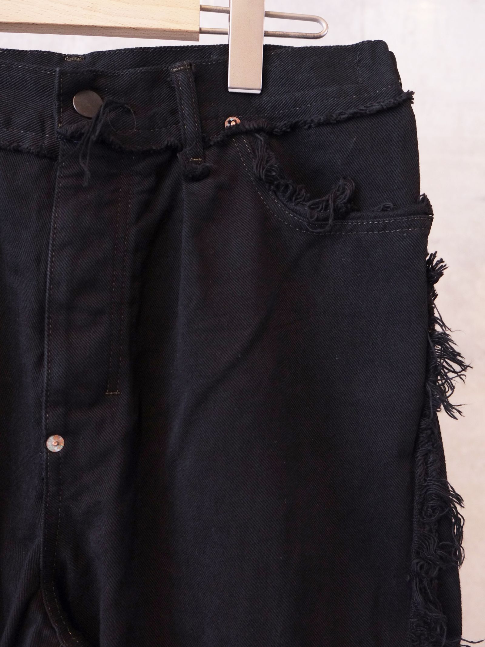 Slash Seam Twist Cargo Jeans(AFTER BLACK)