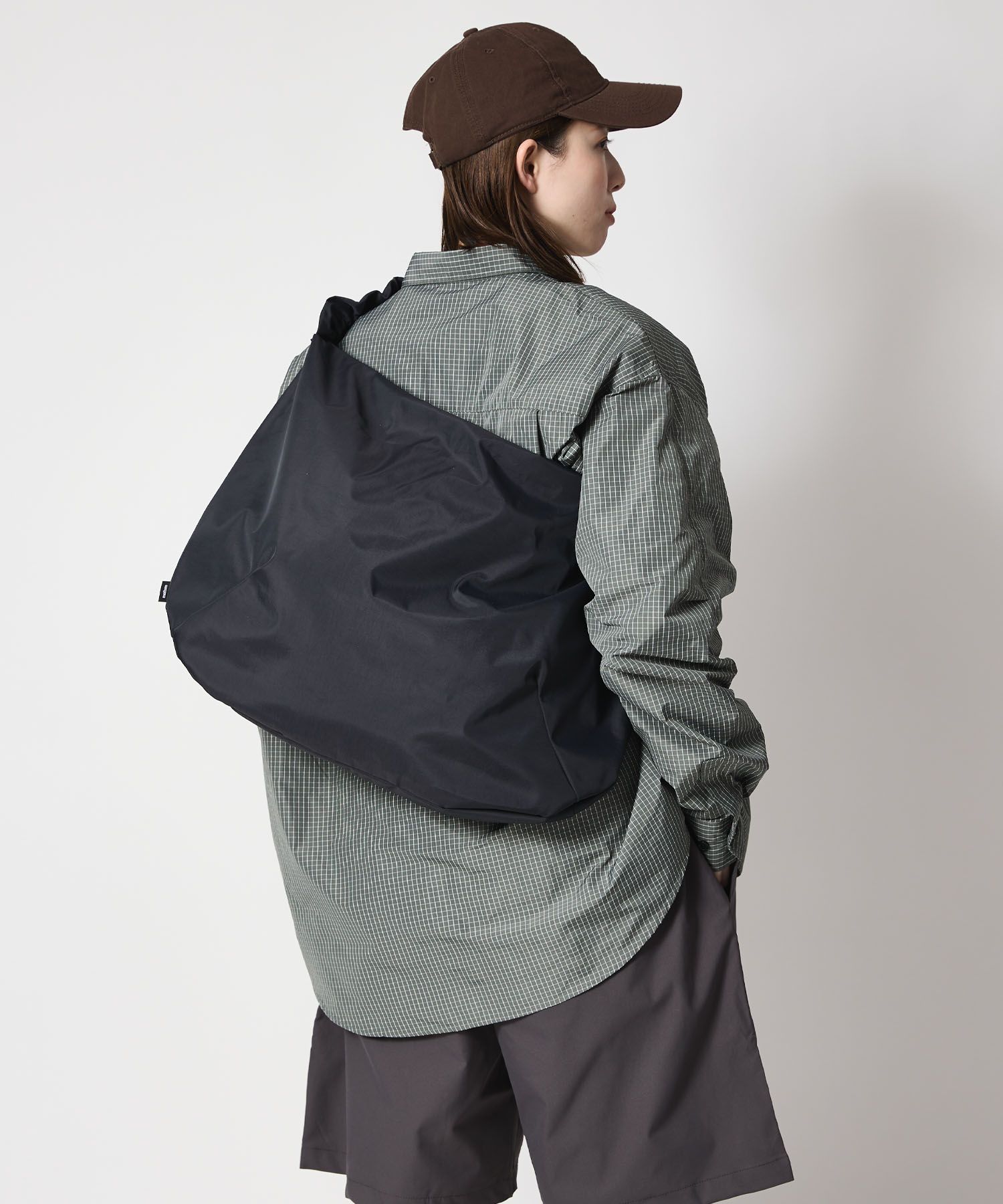 GATHER MESSENGER BAG / ギャザー メッセンジャーバッグ / ブラック /  MTM-BG-0372-26-A