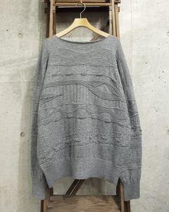 Crew Neck Pattern Knit