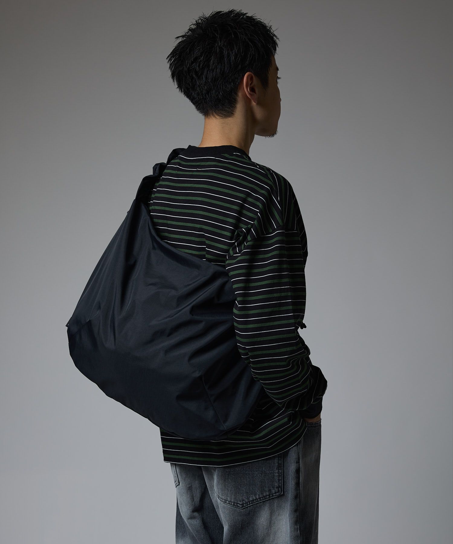 GATHER MESSENGER BAG / ギャザー メッセンジャーバッグ / ブラック /  MTM-BG-0372-26-A