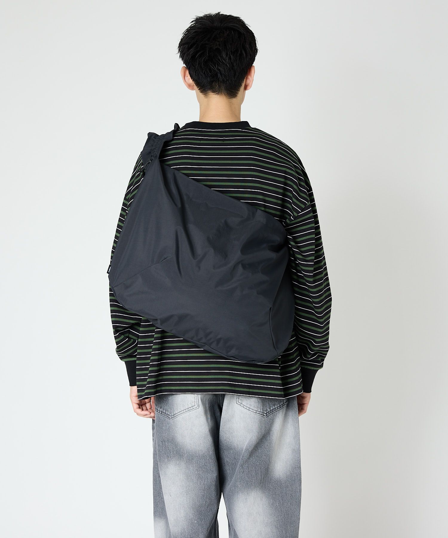 GATHER MESSENGER BAG / ギャザー メッセンジャーバッグ / ブラック /  MTM-BG-0372-26-A