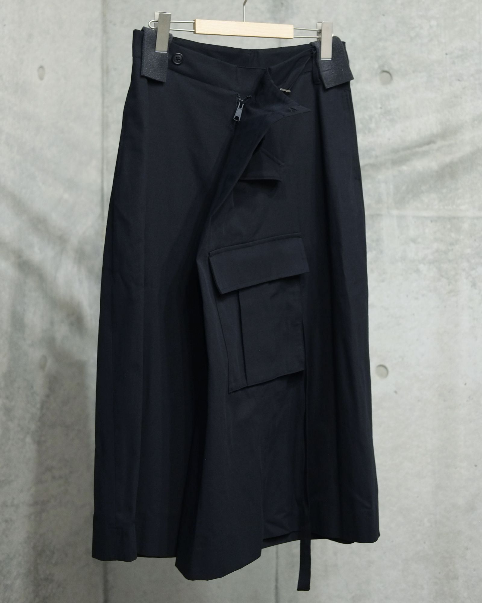SOSHIOTSUKI - Kimono Breasted FieldI Cargo Trousers | fakejam