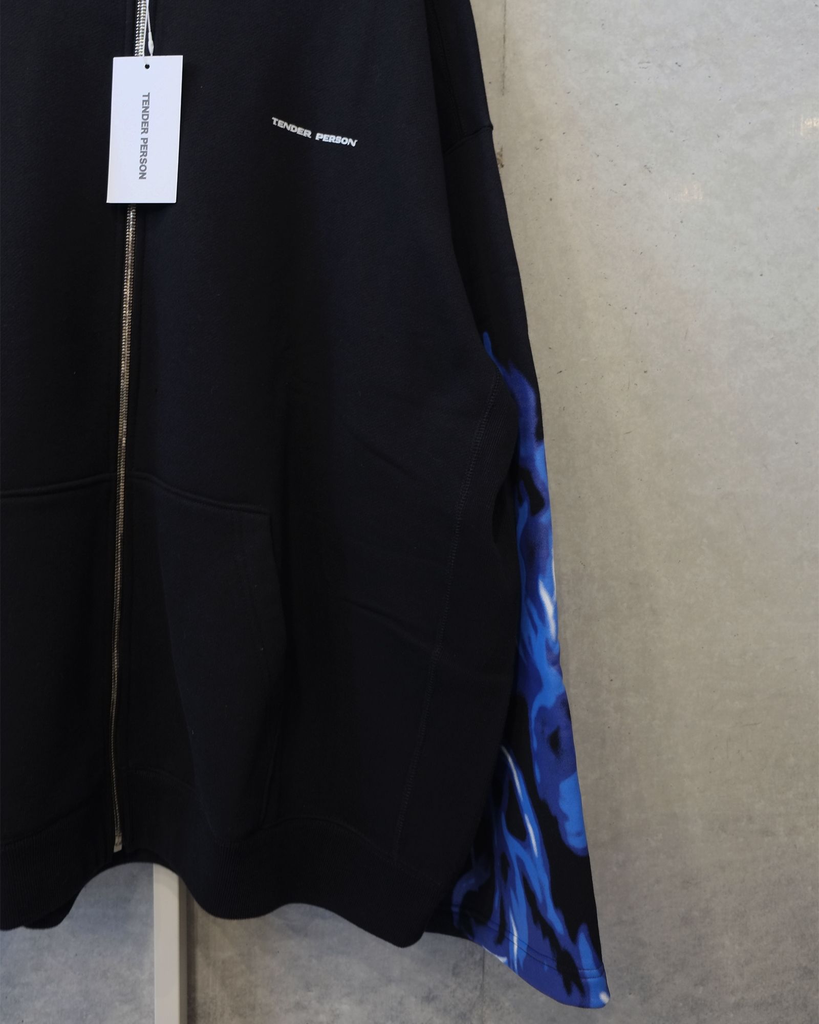 Flame Pettern Zipup Hoodie