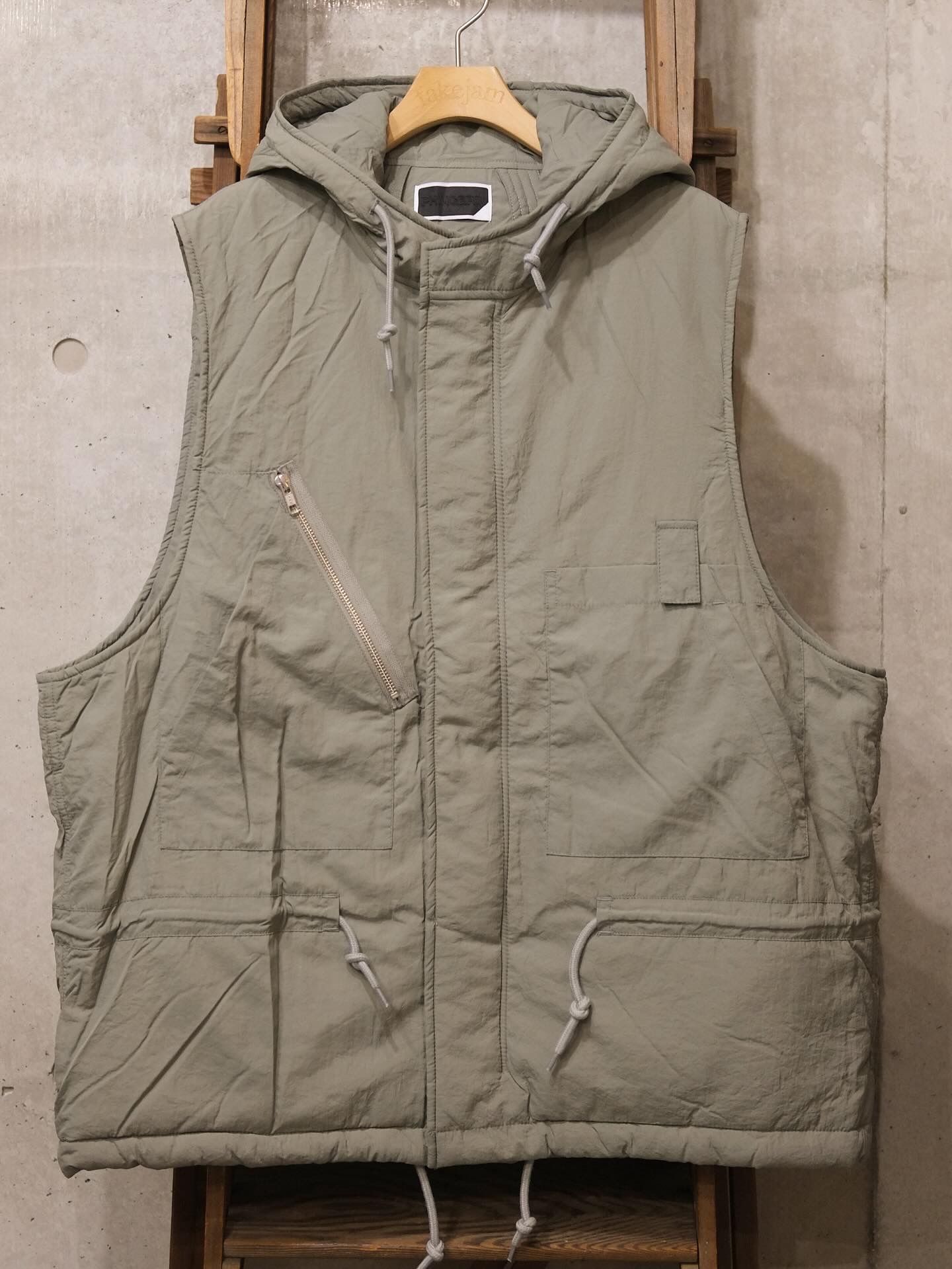Double Cushy Hooded Jacket