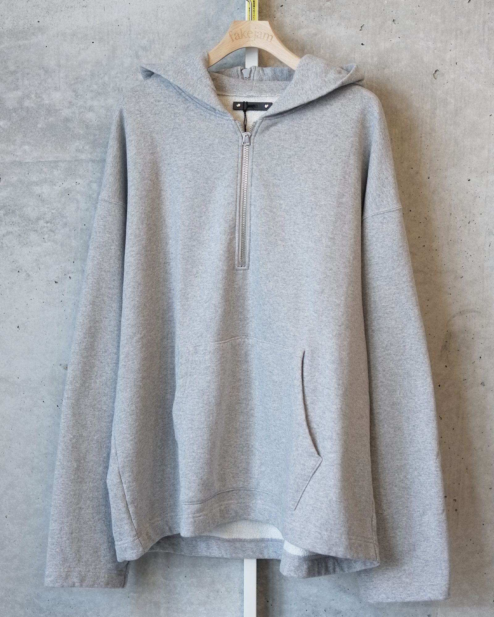 Harf Zip Pullover Hoodie