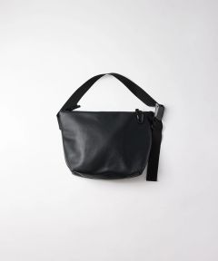 LEATHER MESSENGER BAG (M)/ レザー メッセンジャーバッグ / ブラック /  MTM-BG-0382-25-D
