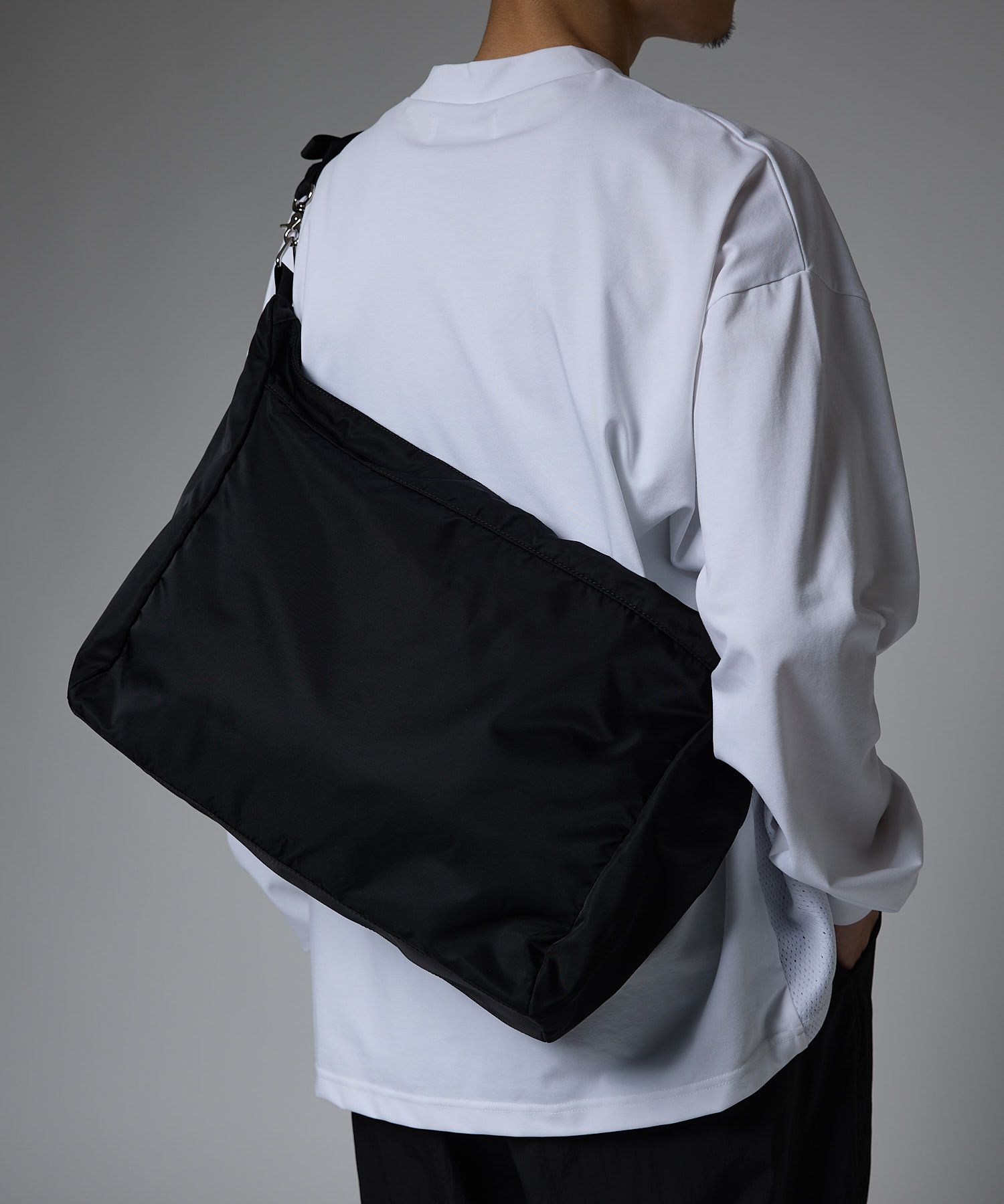 POUCH SHOULDER BAG / ポーチ ショルダーバッグ / ブラック / MTM-BG-0177-23-C