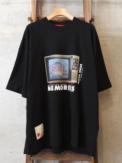 MEMORIES "STINK BOMB" S/SL Tee