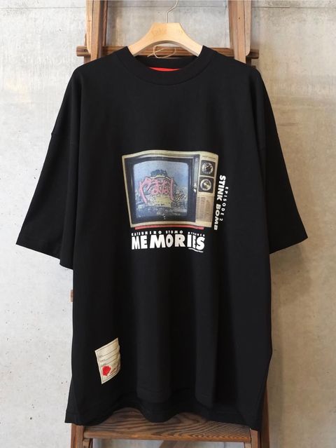 MEMORIES "STINK BOMB" S/SL Tee