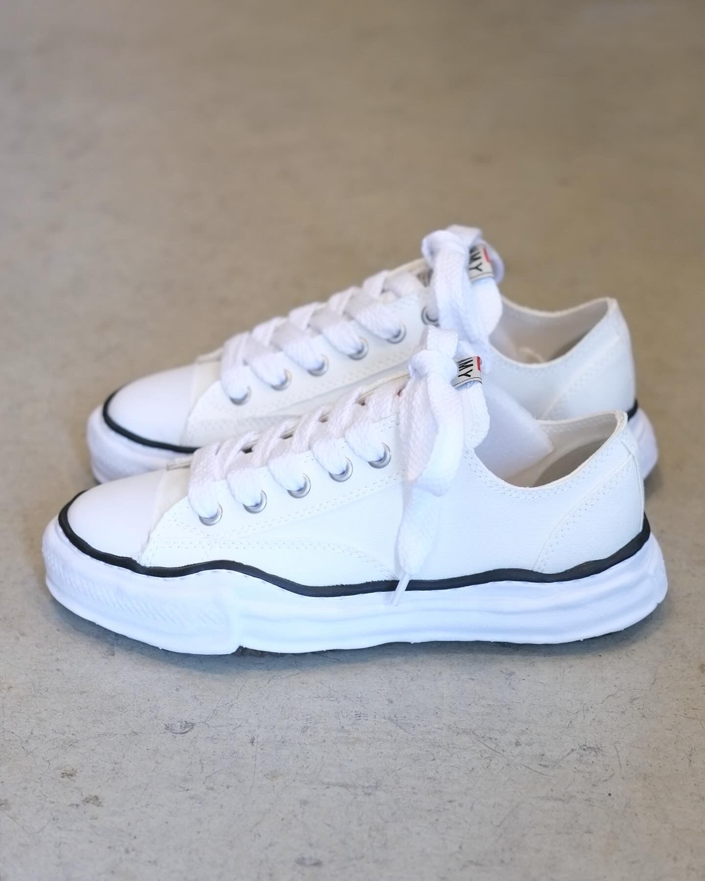 "PETERSON" OG Sole Canvas Low-top Sneaker