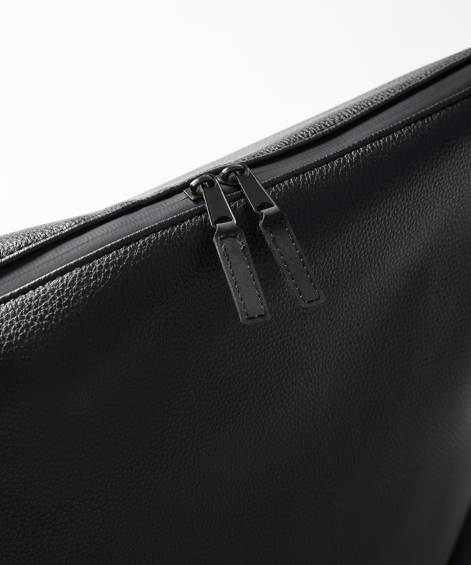 LEATHER MESSENGER BAG / レザー メッセンジャーバッグ / ブラック /  MTM-BG-0304-25-D