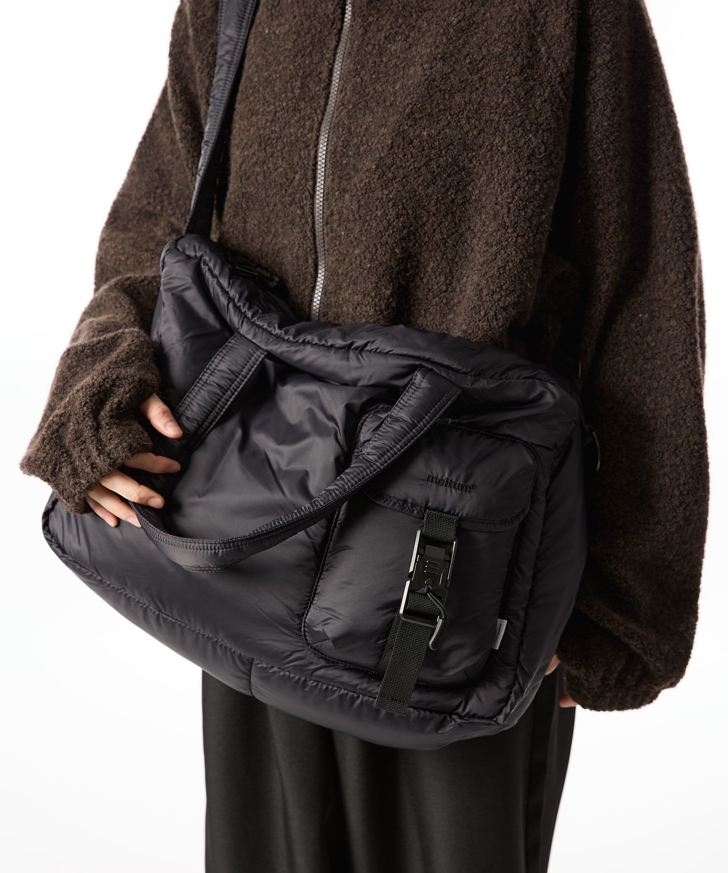 PADDING SHOULDER BAG / パディング ショルダーバッグ / ブラック / MTM-BG-0316-25-C