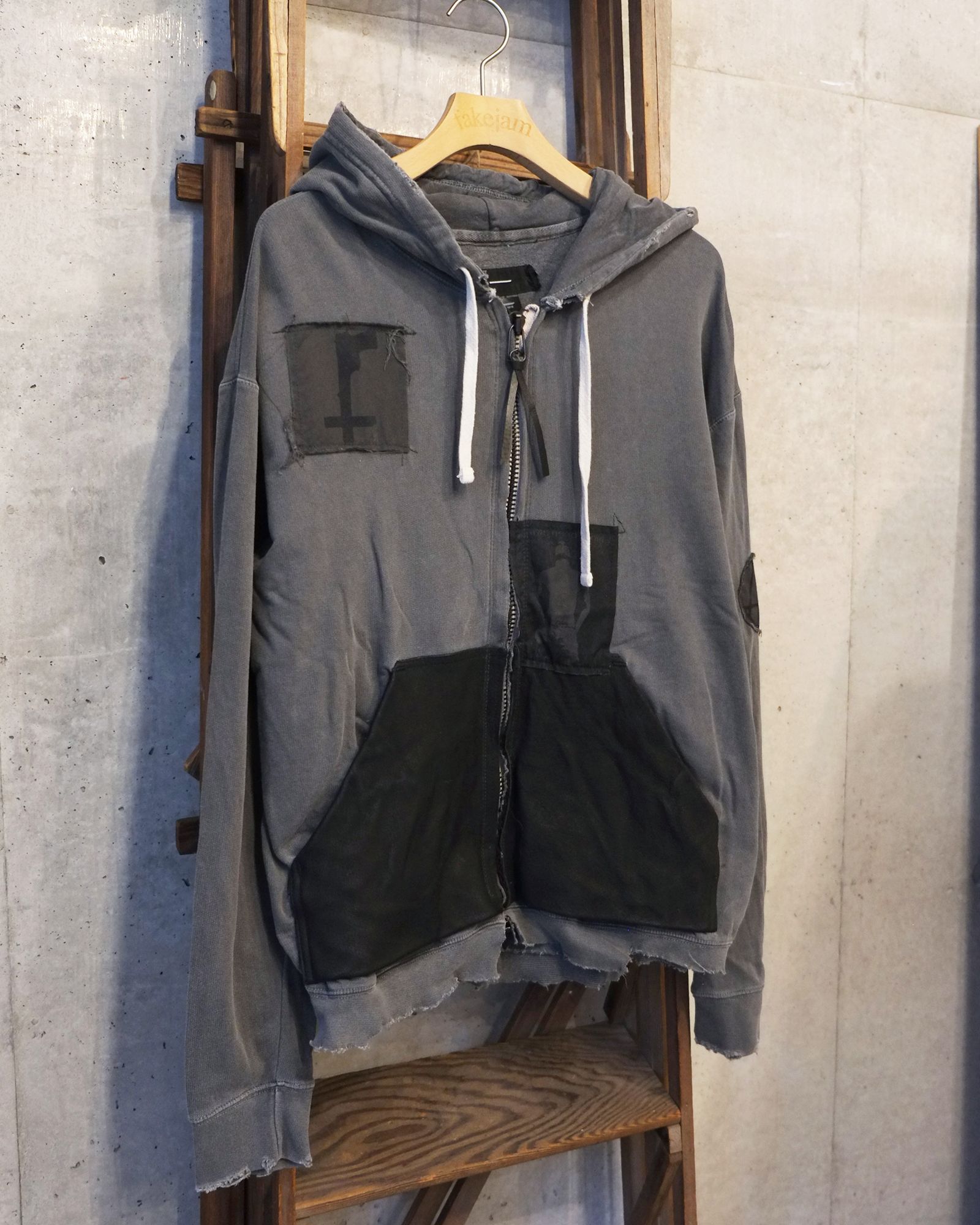 Bootleg Zip Up Hoodie With Patched(MIN) / ジップアップ パーカー / 10イヤーズ ブラック / M-P4-BG7