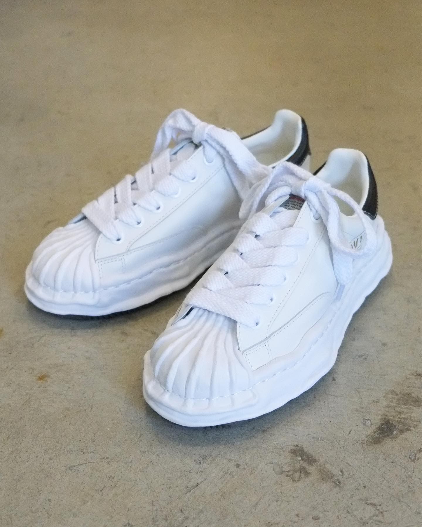 "BLAKEY" OG Sole Leather Low-top Sneaker