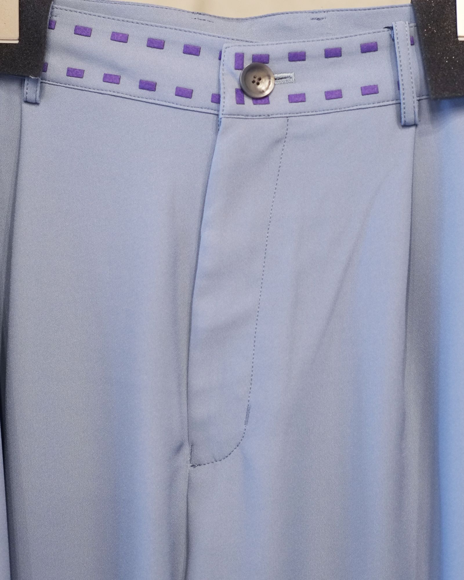 Laser Stitch Short Pants