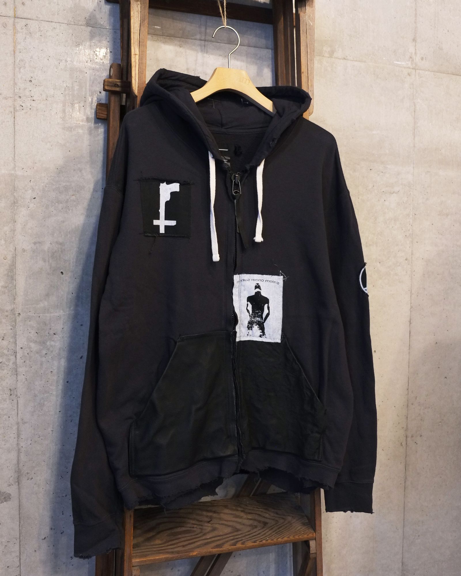 Bootleg Zip Up Hoodie With Patched(MIN) / ジップアップ パーカー / 5イヤーズ ブラック / M-P4-BG7